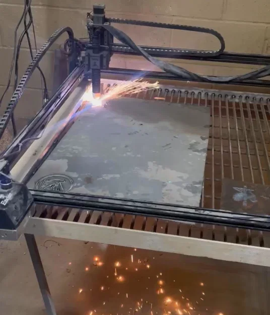 Temunator - Bàn cắt plasma dựa trên nền tảng E3CNC - Image 1