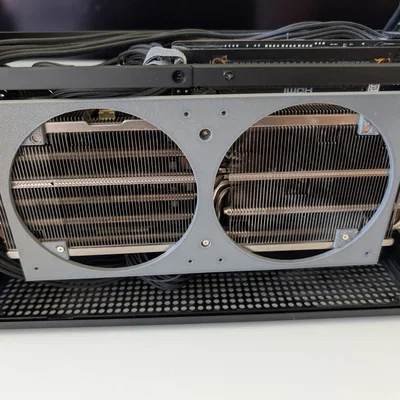 ZOTAC GAMING RTX 5080 SOLID CORE - Giá đỡ quạt để deshroud