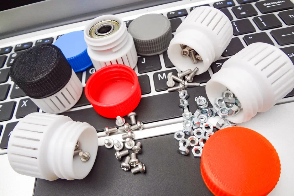 Hũ đựng đồ dùng nắp chai PET - Screw Cap Container - Image 1