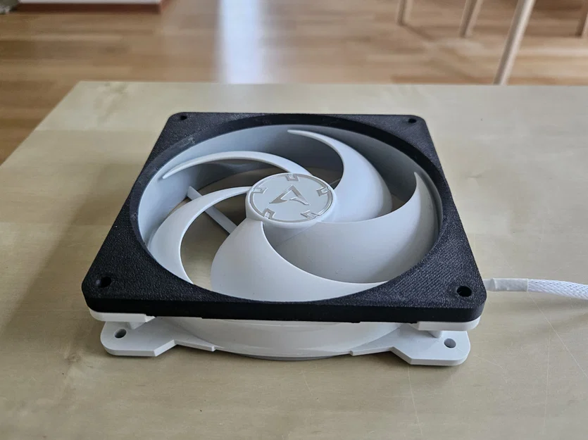 Miếng đệm 5mm cho quạt tản nhiệt Arctic BioniX P140 - Image 1