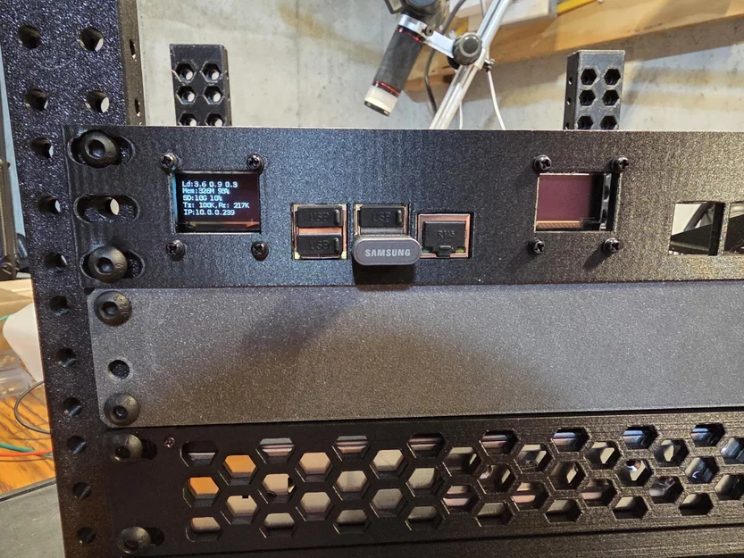 Giá gắn Pi4B chuẩn rack 10-inch kèm màn hình OLED - Image 1