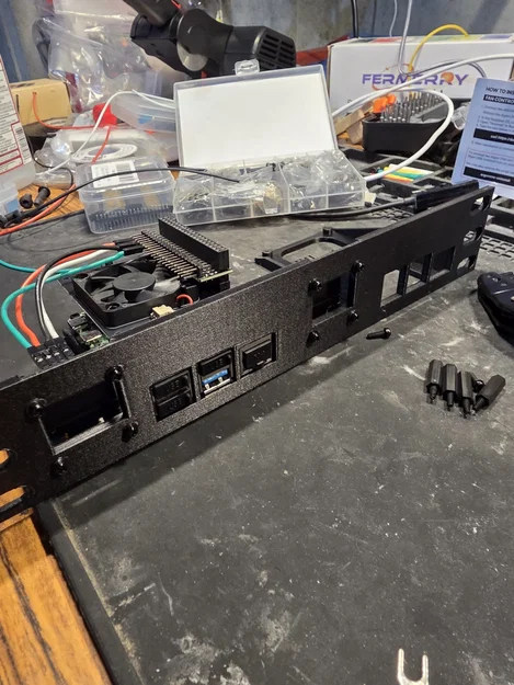 Giá gắn Pi4B chuẩn rack 10-inch kèm màn hình OLED - Image 2