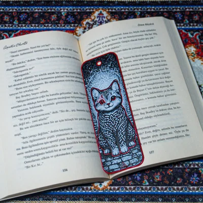 Celtic Knot Cat - Bookmark Hueforge