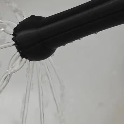 Vòi tưới nước gắn chai nhựa