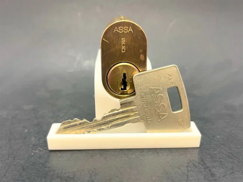 Chân đế trưng bày khóa 6 pin hình oval tiện lợi - Image 1