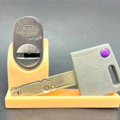 Giá trưng bày ổ khóa hình Oval 17.8mm tiện dụng cho Locksport