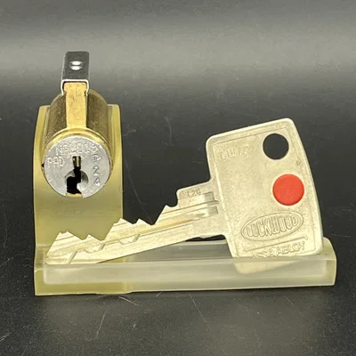 Giá đỡ trưng bày ổ khóa KiK - Phụ kiện cần có cho dân Lockpicking