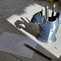 The Knight's Guard — Ống Cắm Bút Hình Giáp Hiệp Sĩ - Thumbnail 5