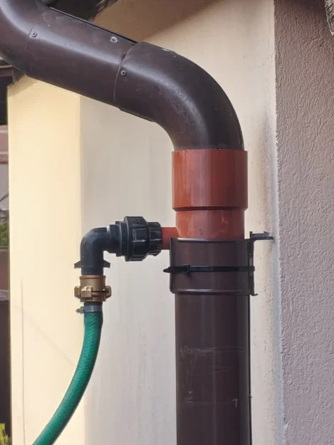 Nhánh chuyển hướng cho ống thoát nước máng xối 100mm - Image 1