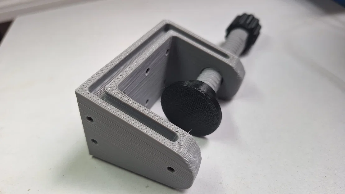 Kẹp bàn đa năng 50mm - Thiết kế in 3D đơn giản và tiện ích - Image 1