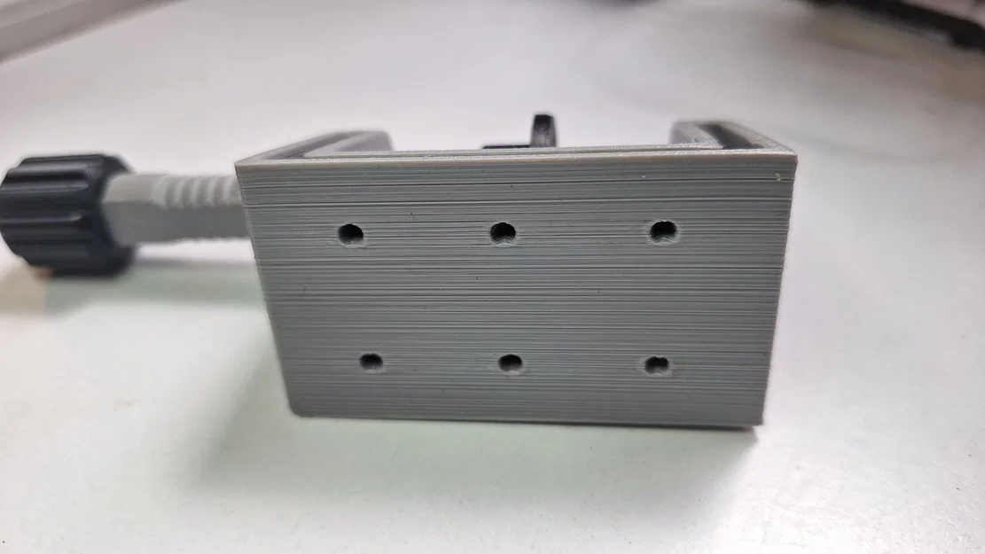 Kẹp bàn đa năng 50mm - Thiết kế in 3D đơn giản và tiện ích - Image 3