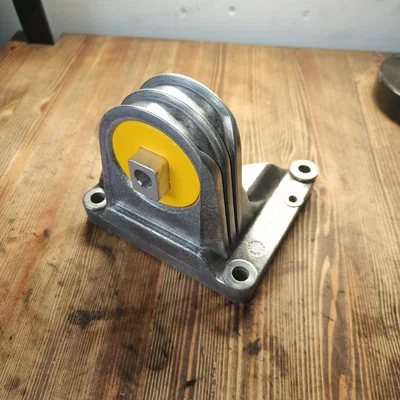 Bạc đạn giảm chấn động cơ phía trên cho Volvo (Upper torque mount)