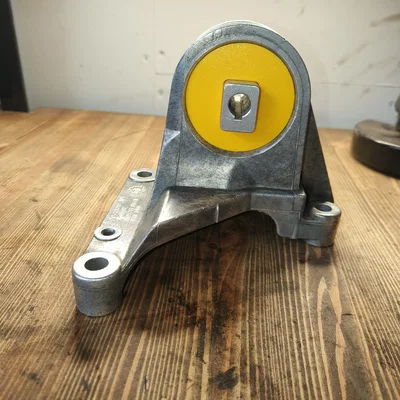 Bạc đạn giảm chấn động cơ phía trên cho Volvo (Upper torque mount)