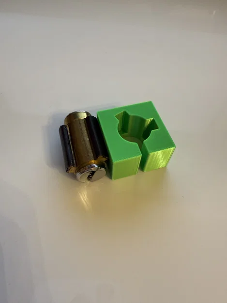 Giá đỡ lõi khóa Megacross (Lockman Megacross Core Holder) cho Locksport - Image 2