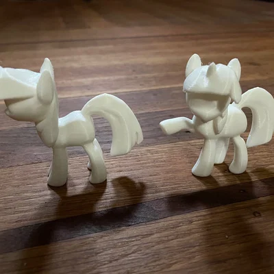 Mô hình Twilight Sparkle (My Little Pony)