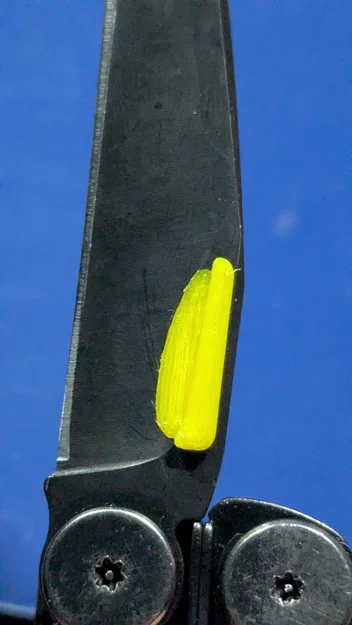 Chốt mở ngón cái (Thumb Stud) cho Leatherman Wave+ - Image 3