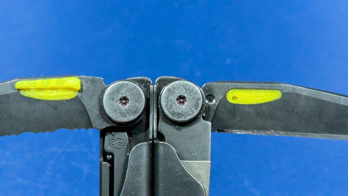Chốt mở ngón cái (Thumb Stud) cho Leatherman Wave+ - Image 4