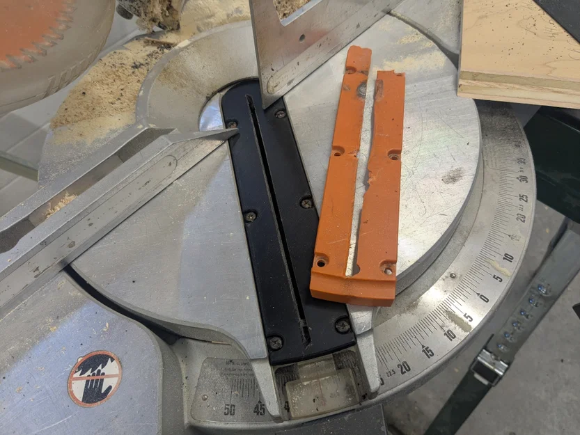 Tấm Lót Khe Cưa (Throat Plate) Cho Máy Cưa Ridgid MS1250 - Image 3