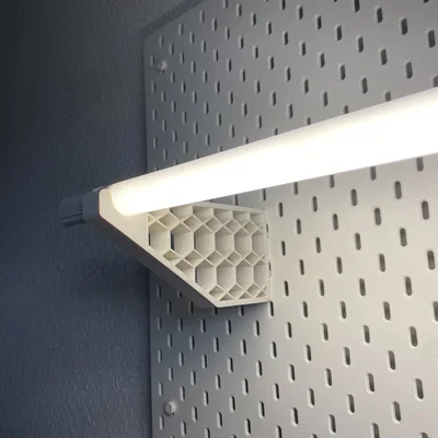 Giá đỡ đèn LED cho bảng treo Skadis (đường kính 28mm)