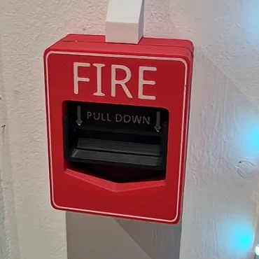 Mô hình trạm báo cháy (Fire alarm pull station)