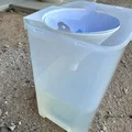 Giá đỡ phễu lọc resin 3D tiện lợi cho thùng chứa - Thumbnail 1