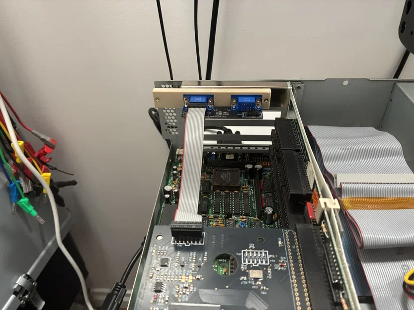 Miếng chặn IO Dual SVGA cho GBAPII+ trên Amiga 3000 - Image 3