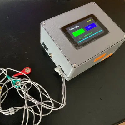 Hệ thống giám sát điện tâm đồ (ECG) hỗ trợ gửi Email và xuất dữ liệu ra PC