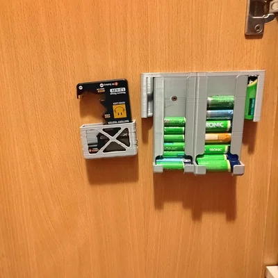 Khay treo máy đo pin và giá đỡ pin 3D gọn gàng tiện lợi