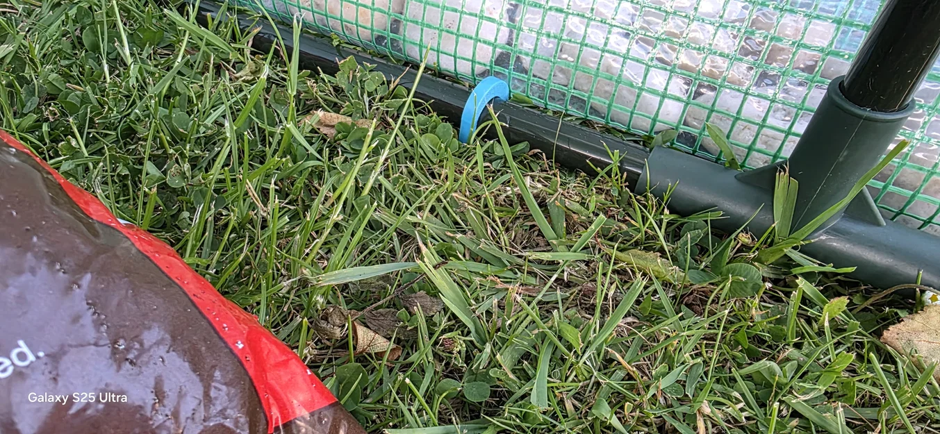 Kẹp Cố Định Khung Nhà Kính (Polytunnel) - Image 1