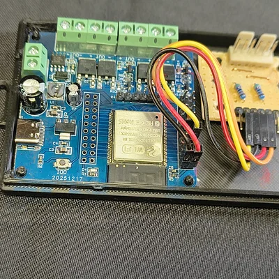 Bộ Điều Khiển 3D Enclosure (ESP32)