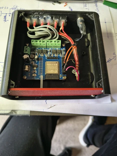 Bộ Điều Khiển 3D Enclosure (ESP32) - Image 7