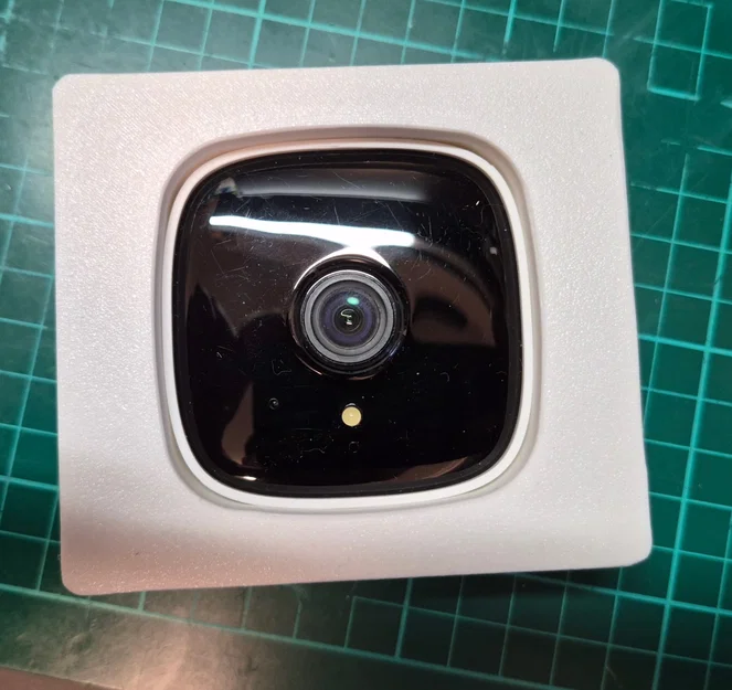 Giá đỡ camera Tapo C100 gắn cửa kính - Image 2