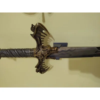 Giá treo tường tối giản cho thanh kiếm Conan The Barbarian