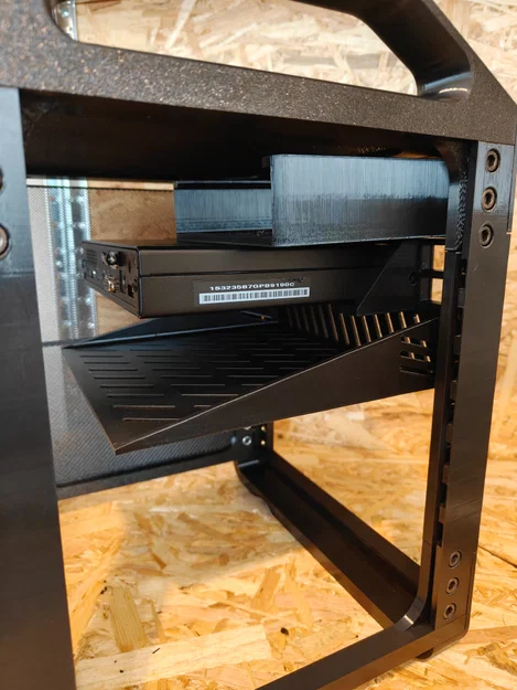 Kệ rack 10-inch cho Homelab với thiết kế mặt trước kín - Image 5