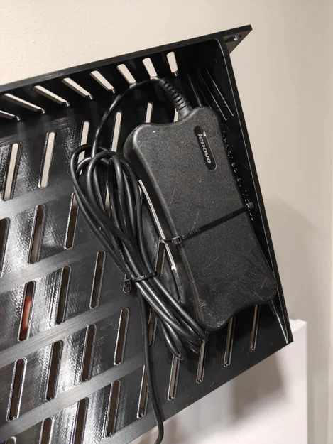 Kệ rack 10-inch cho Homelab với thiết kế mặt trước kín - Image 6