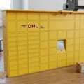 DHL BOX / Tủ gửi hàng DHL (Mô hình thu nhỏ để bàn) - Thumbnail 1