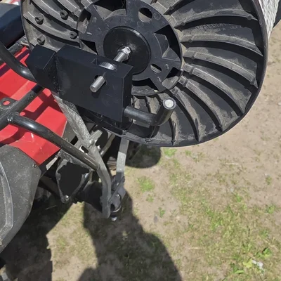 Giá đỡ cuộn dây cáp (Cable Drum Holder) tiện lợi cho xe địa hình