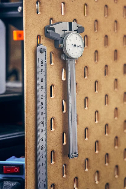 Giá treo thước kẹp (caliper) cho bảng IKEA Skadis - Image 2
