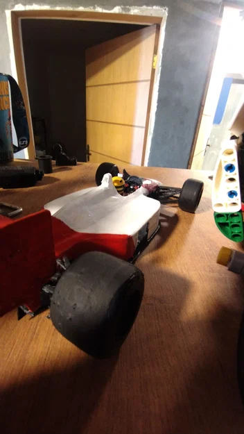 Mô hình tay đua Ayrton Senna (Senna driver) cho xe đua F1 in 3D - Image 2