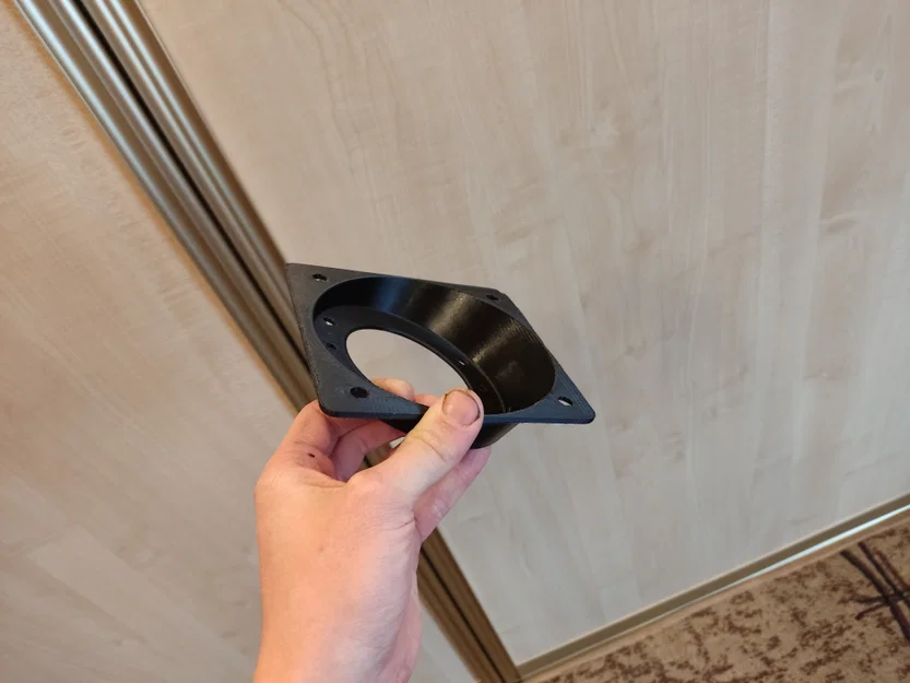 Đế gắn đèn bên hông xe tải MAZ bền bỉ - Image 4