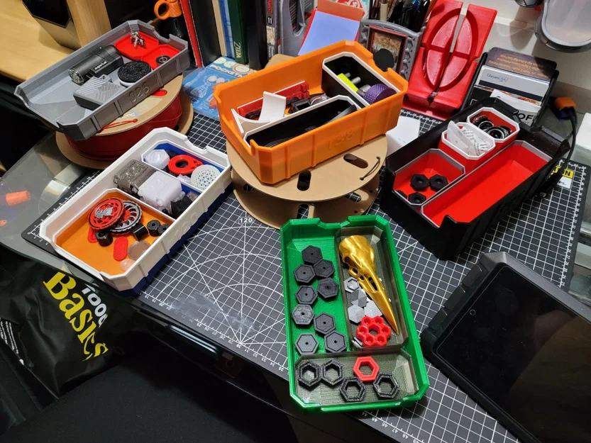 Khay Đựng Đồ Xếp Chồng Phong Cách Sci-Fi - Image 1