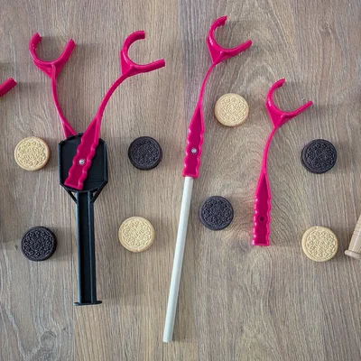 Dụng cụ phóng bánh quy 3D (Sandwich Cookie Swingy Flinger) độc đáo