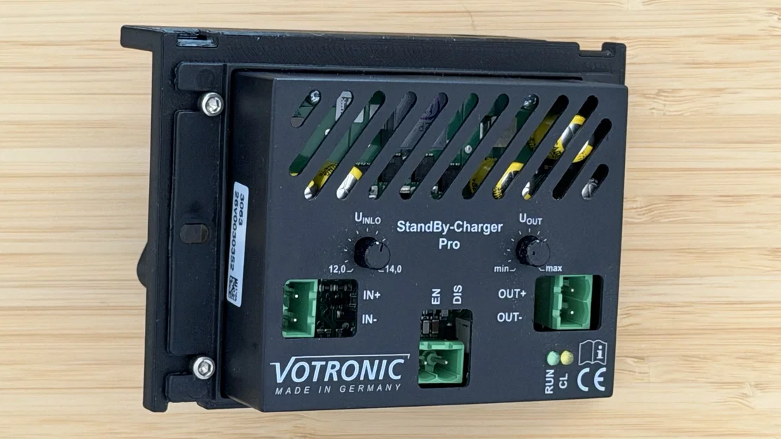 Giá đỡ dưới ghế cho bộ sạc Votronic StandBy-Charger Pro - Image 6