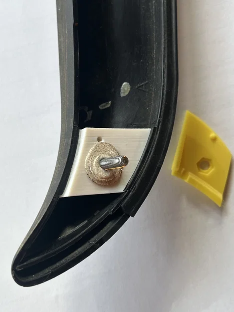 Giá đỡ cánh gió mui xếp Renault Twingo C06 – Bộ phận đỡ bên ngoài - Image 2