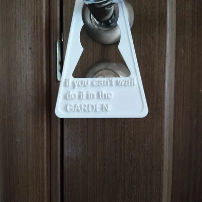 Biển treo cửa nhà vệ sinh hài hước (Toilet Sign) - File in 3D