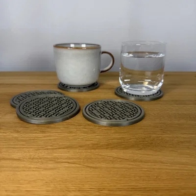 Đế lót ly họa tiết nắp cống (Manhole Cover Coaster)