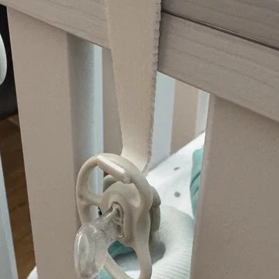 Móc treo đa năng in 3D cho cũi em bé (Universal Holder)