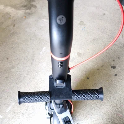Tay cầm cho trẻ em gắn xe Scooter điện (Parametric Clamp)