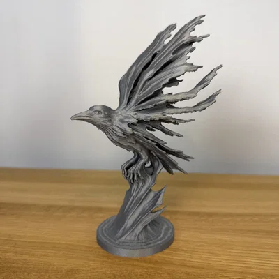 Tượng Quạ Nghệ Thuật (Crow Sculpture)