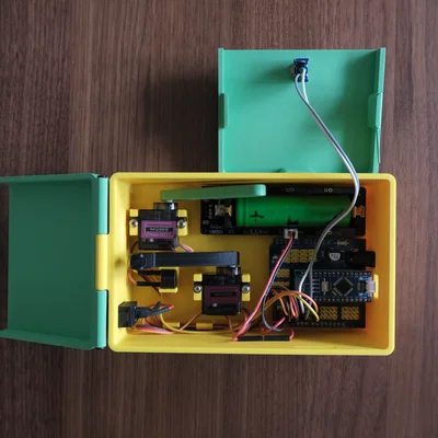 Hộp Nhạc Vô Dụng (Useless Music Box)